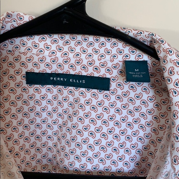 Perry Ellis bundle of two men’s long sleeve shirts - Picture 5 of 7